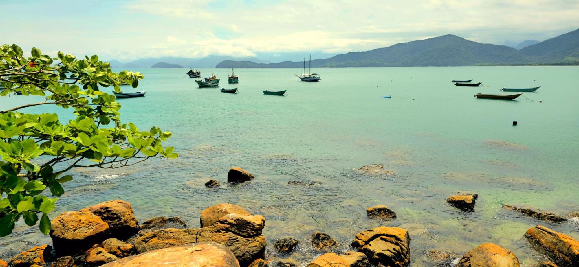 Sobre As Ondas De 4* Picinguaba